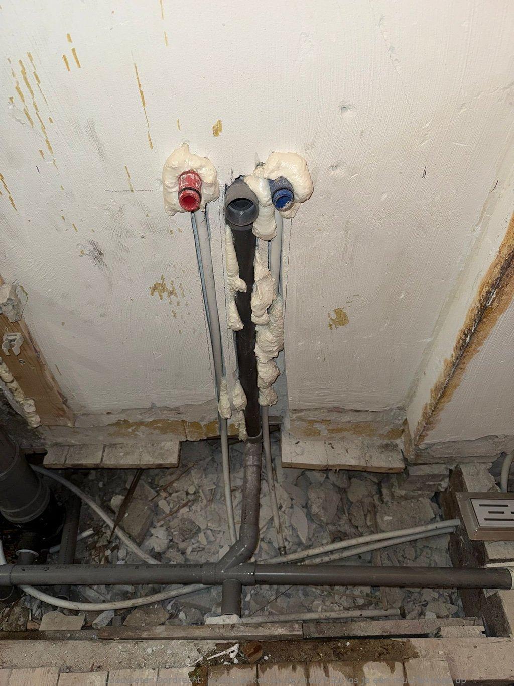 Vochtplekken op de muur? Zo los je een muurlekkage op