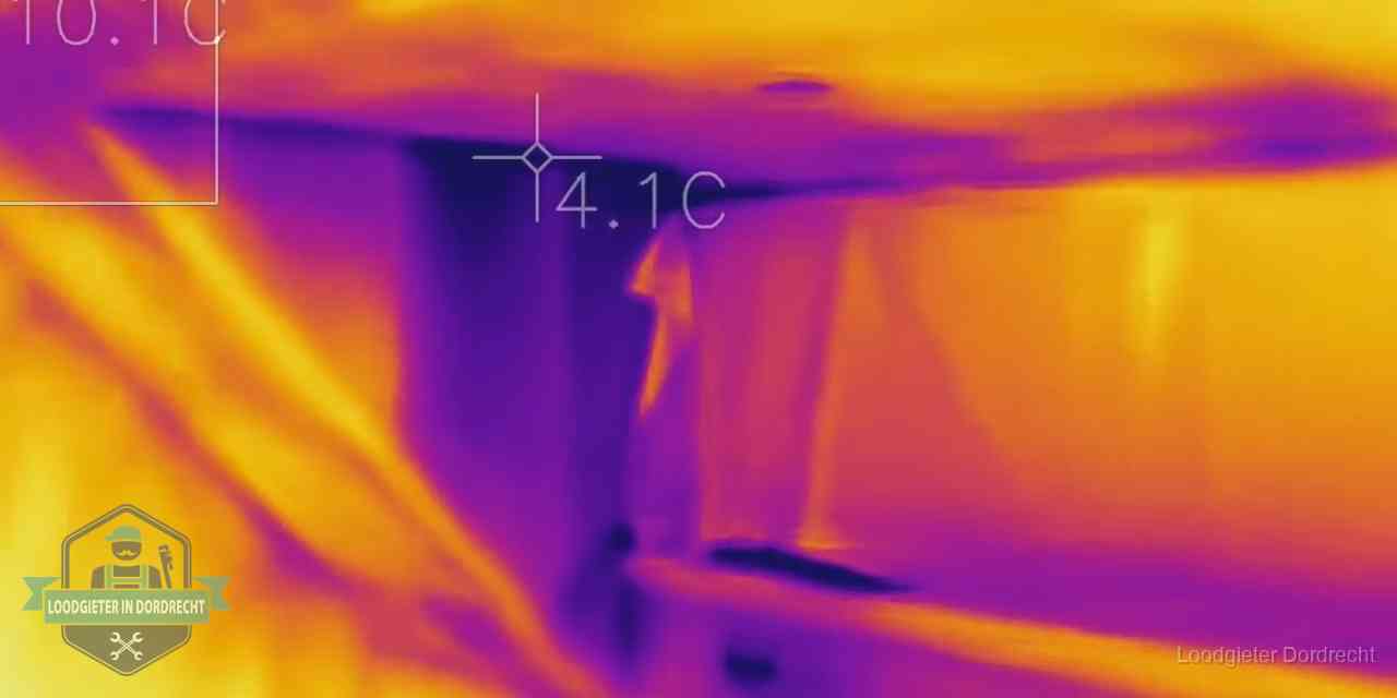 Thermografie bij lekdetectie in Dordrecht Warmtebeeldopname van een vloerconstructie tijdens lekdetectie in Dordrecht